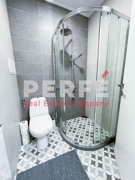 Дава се под наем Двустаен апартамент в Бургас, Възраждане - 65 кв.м за 663 € - Снимка #6