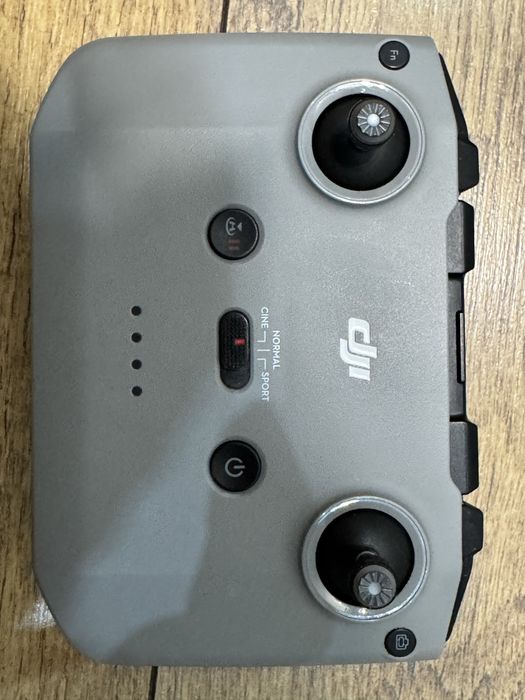 Продам DJI Mini 2 Fly More Combo