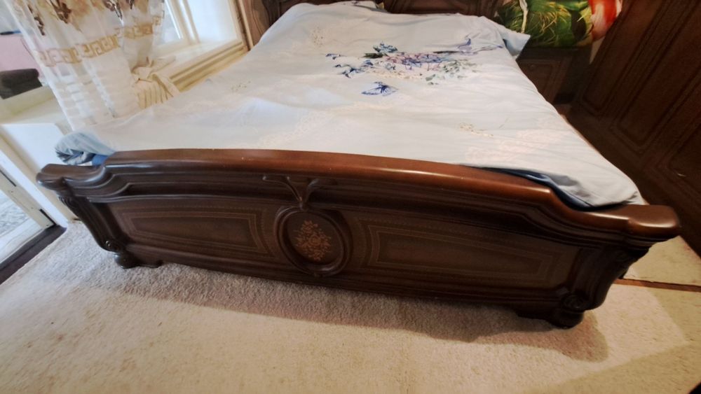 Спальная гарнитура срочно