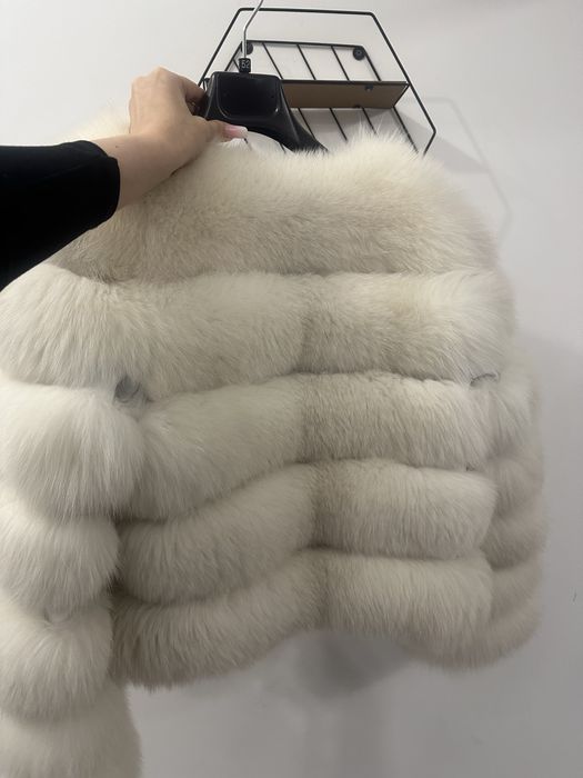 Blana naturala, purtata