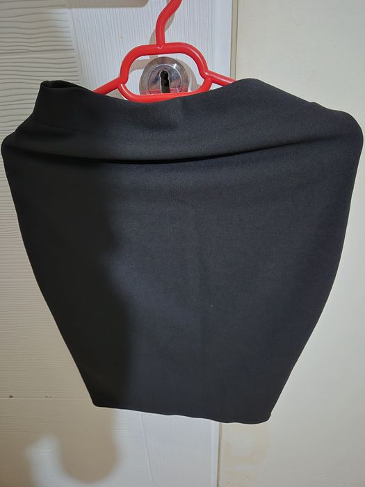 Haine dama in stare foarte buna