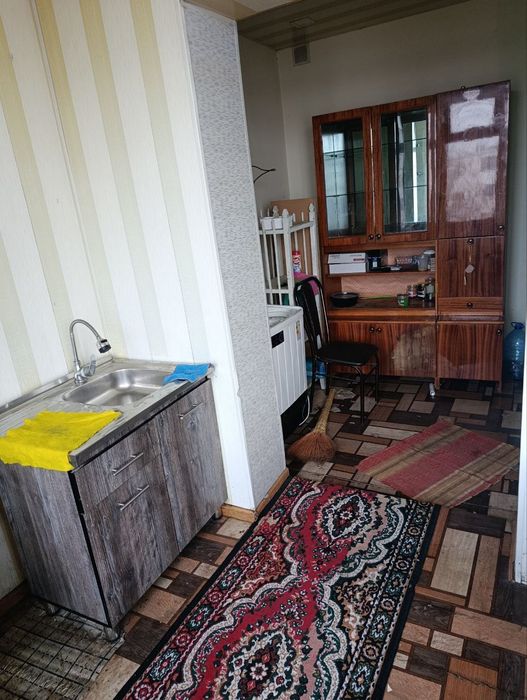 Шарк 1 да жойлашган 3 хонали квартира ижарага берилади