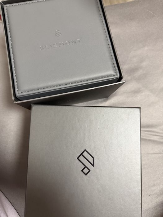 Seizmont Dante II | Златист часовник с видим механизъм