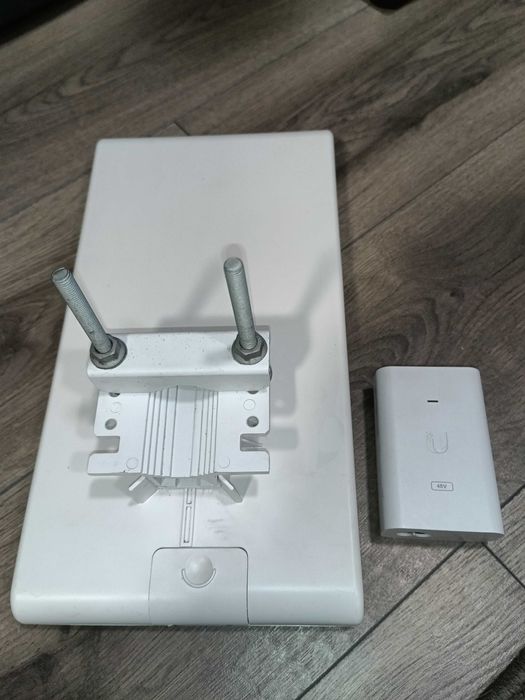 Access Point de exterior Ubiquiti AC Mesh Professional UAP-AC-M-PRO