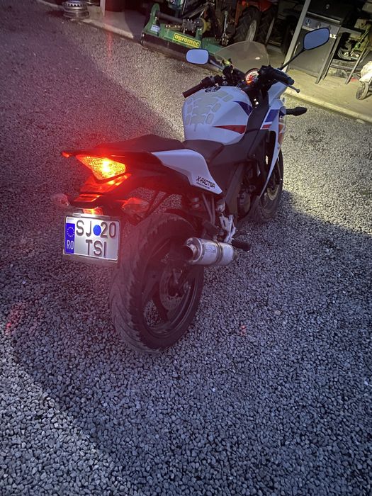 Vand Honda CBR125R