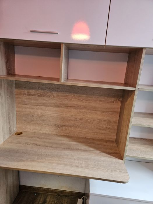 Бюро с надстройка/ ученическо бюро