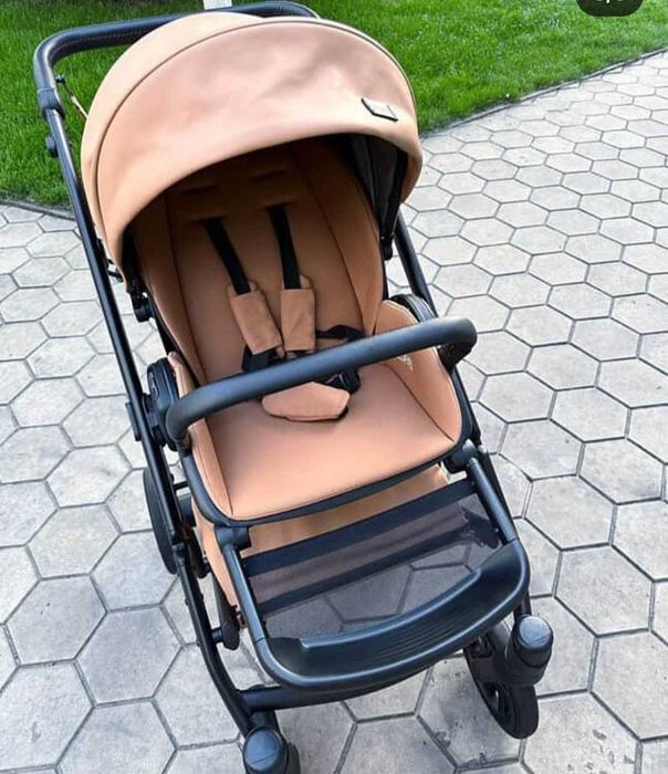 Продавам бебешка количка 2 в 1