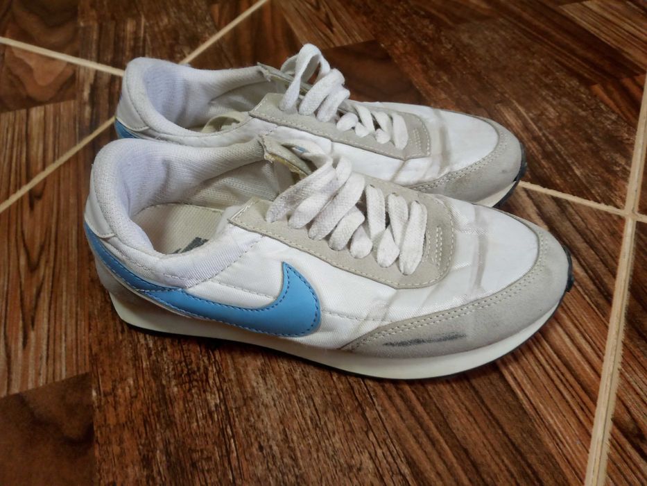 Спортивный костюм Б/У размер L и кроссовки 38р за все 50 тыс