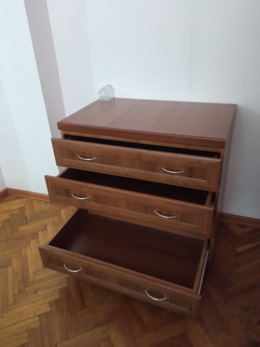 Продам хороший комод