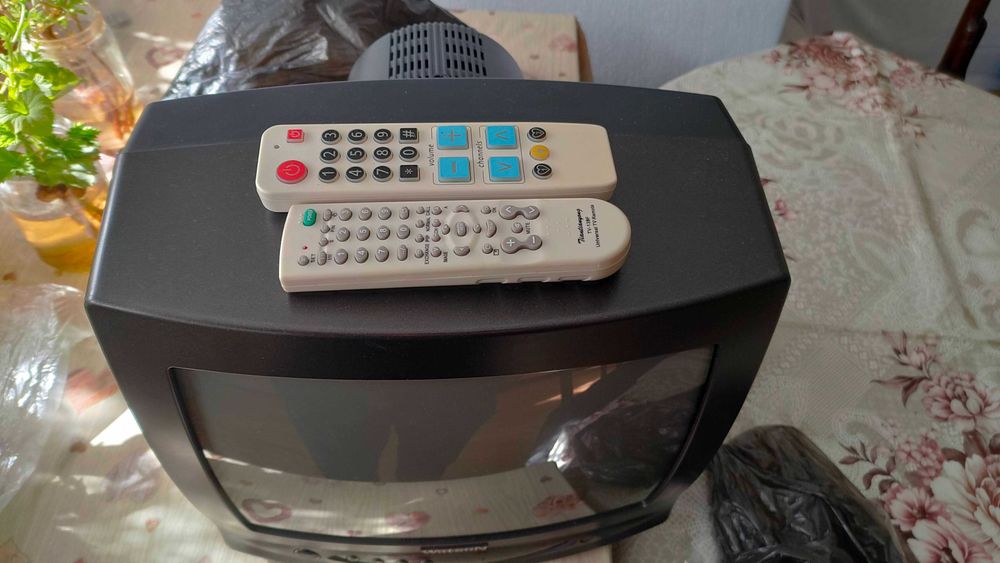 Телевизор Watson CRT 14″ с две дистанционни