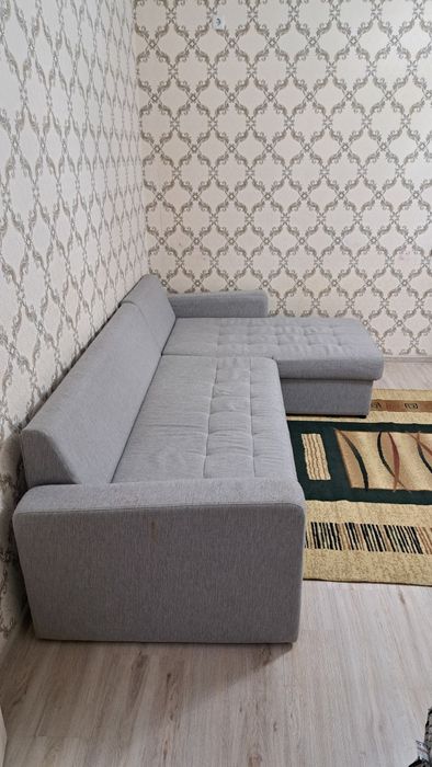 Срочно продам диван