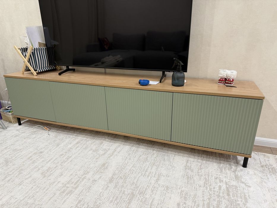 Продам тумбу под тв