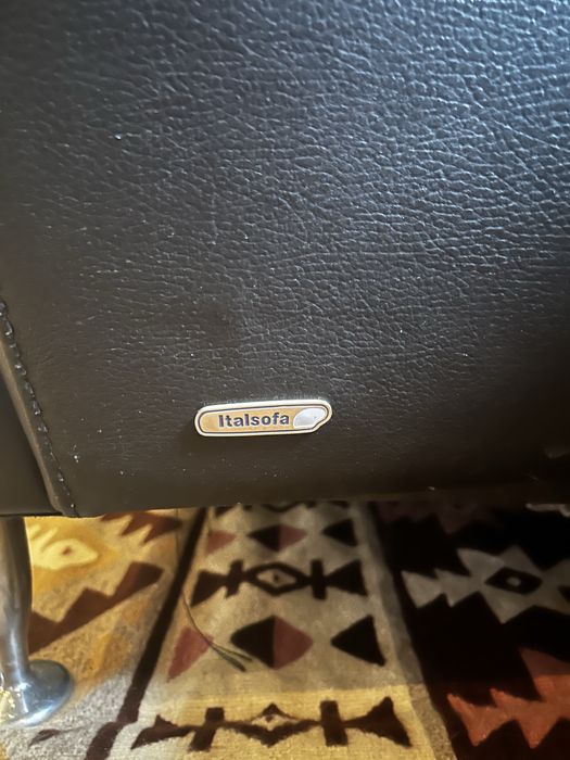 Диван и фотьойл-естествена кожа