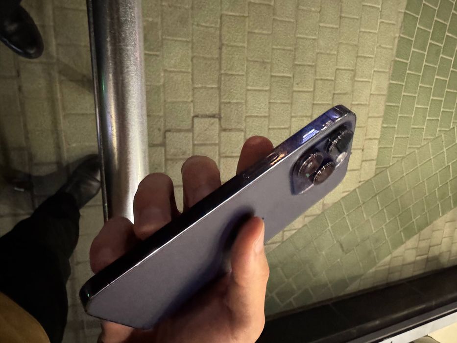 Продаётся айфон 14 про