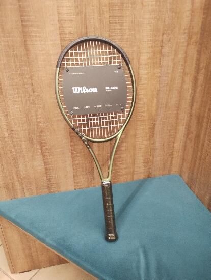 Wilson Blade 100ul V8.0 - produs resigilat - (SecondHand) Decathlon