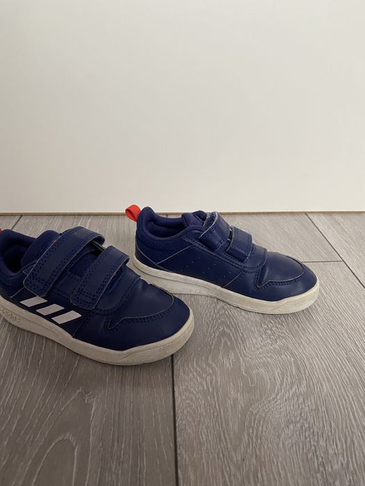 Маратонки Adidas