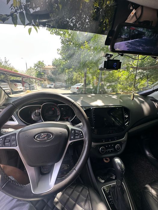 Lada Vesta SW cross (1.6 Nissan)