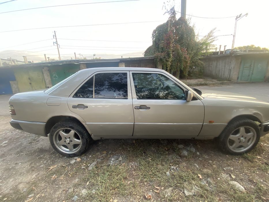 Mercedes Benz 124