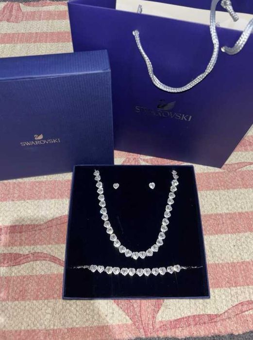 Set Swarovski Angelic Inimioare Argintii  - Colier/Bratara/Cercei