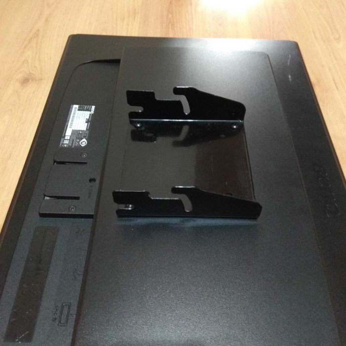 Benq - 2 броя W-LED, FULL HD монитори 24 и 22 инча с HDMI