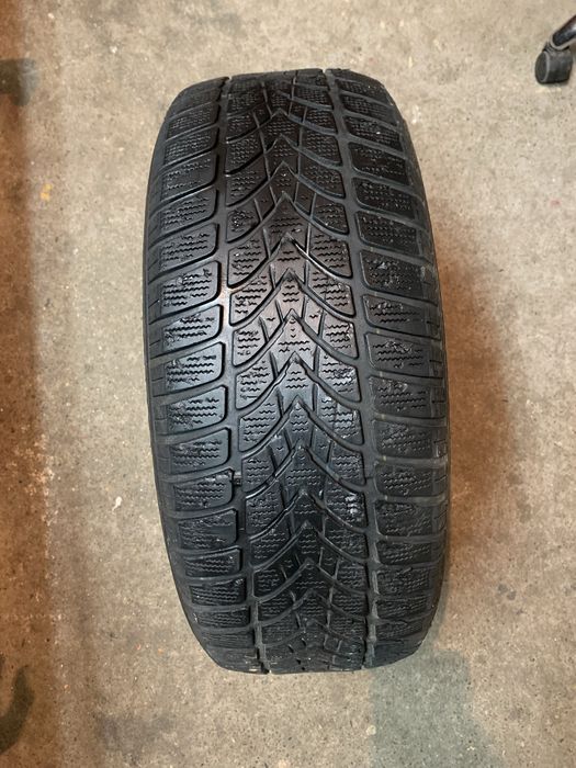 Anvelopă Dunlop de iarnă 205/55/R16