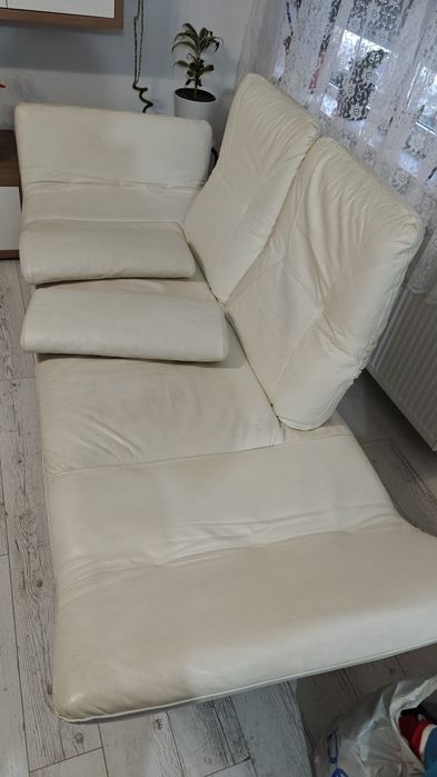 Vând Canapea piele !