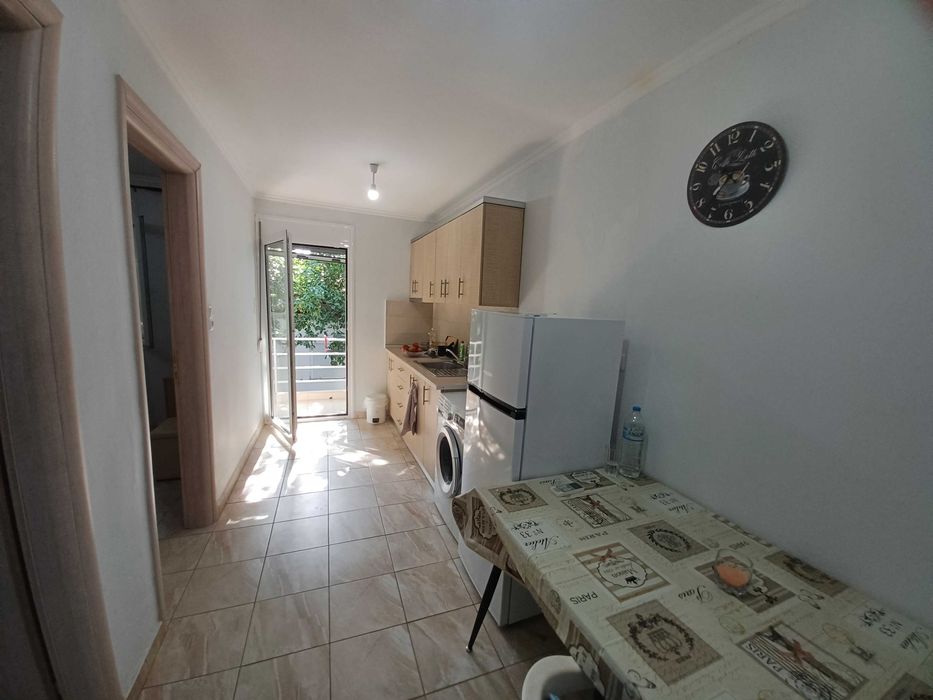 Продава къща с 3 апартамента 105м2 с гледка море в Аспровалта, Гърция