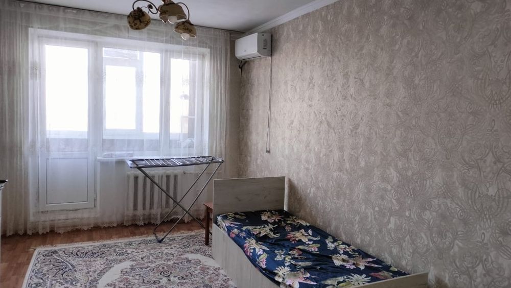 Сдам 2 ком квартиру на 4 этаже