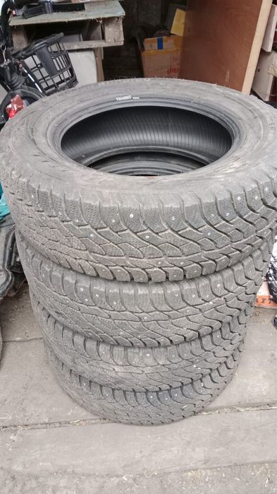 Продам шины зимние