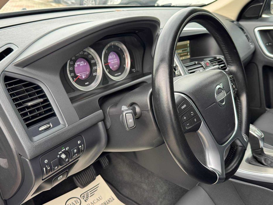 Volvo XC60 2.4 D 163 CP 4x4 Automata 2013 Garantie 12 luni