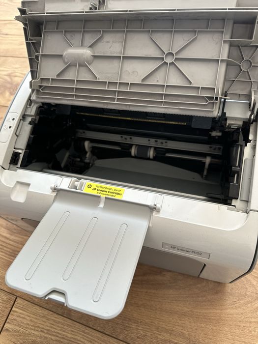 Принтер HP LaserJet P1102