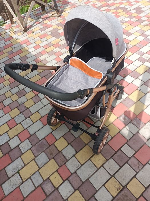 Продам детскую коляску