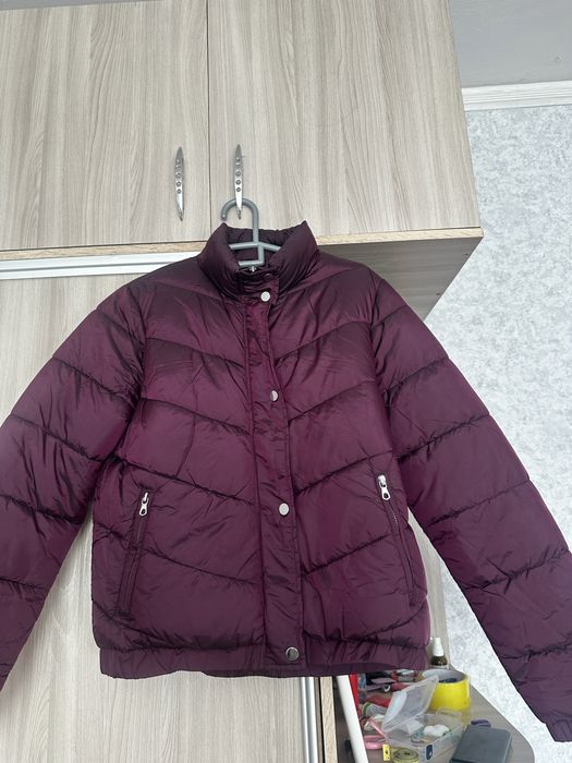 Женская куртка размер М