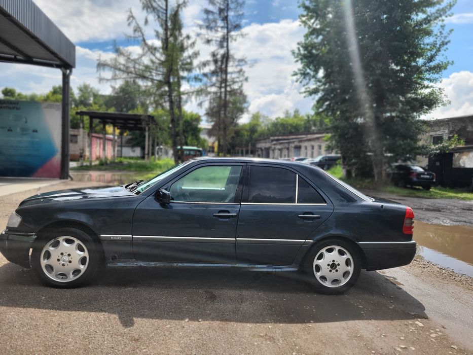 Продам Мерседес  C200