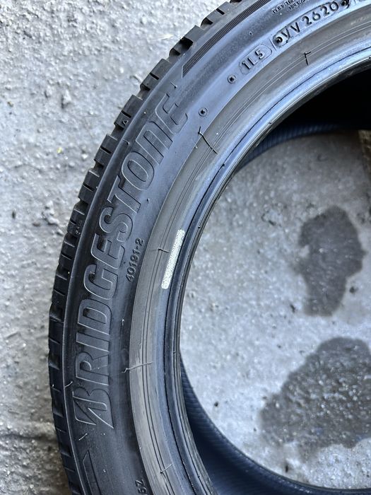 235/45 R18 Bridgestone Blizzak LM005  DOT2222