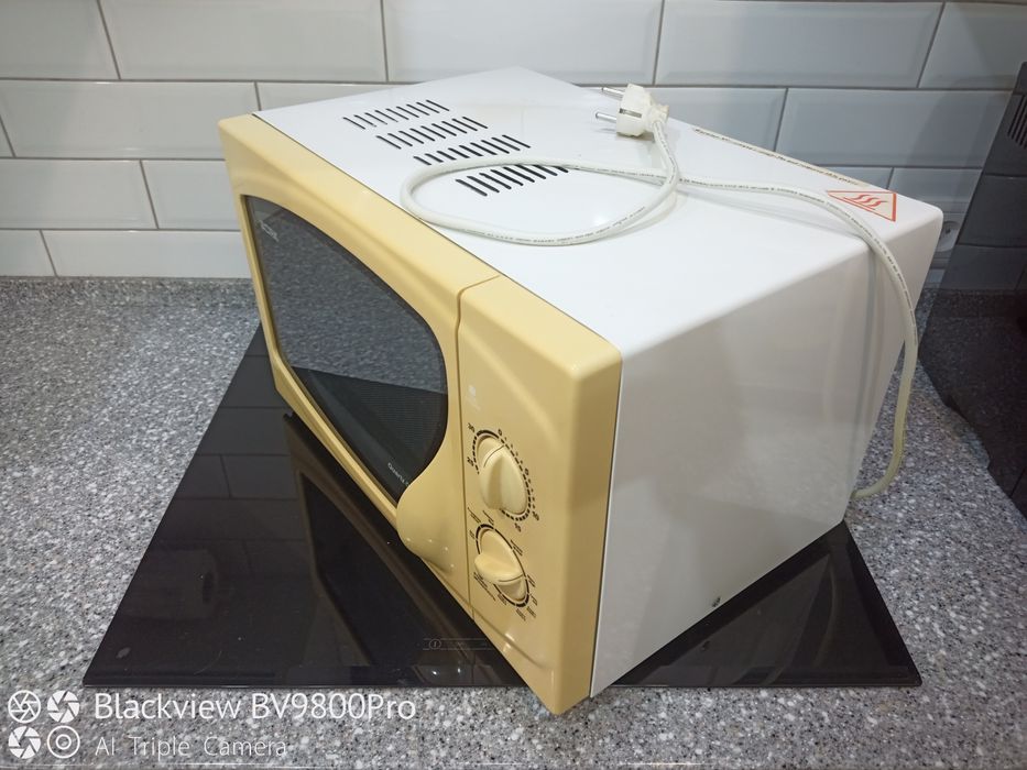 Микроволновка BORK