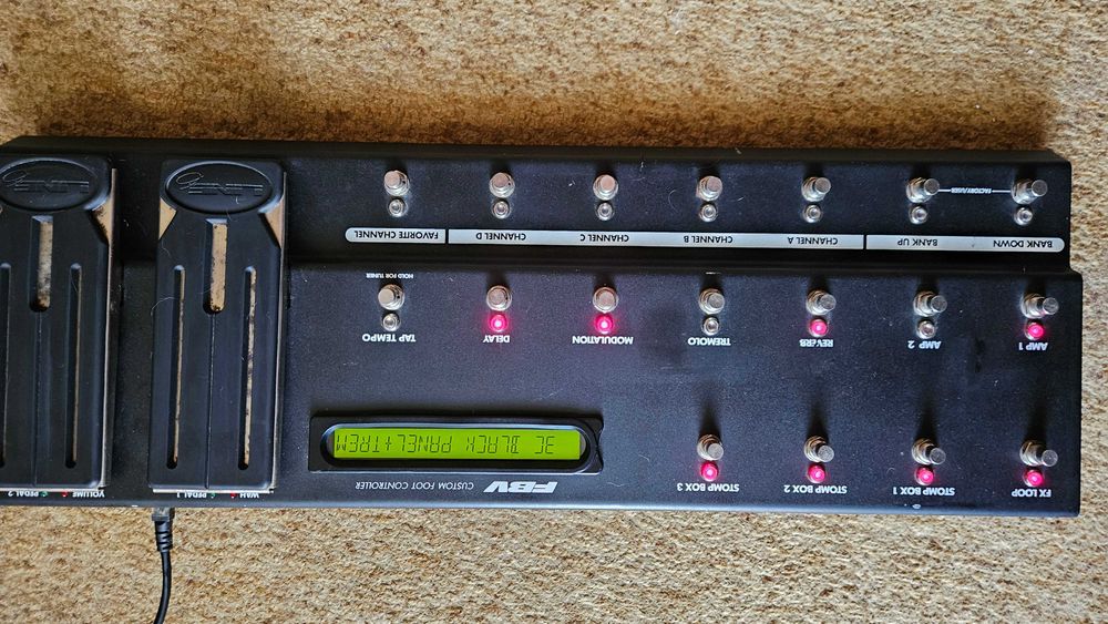 Продавам Line 6 FBV Custom Foot Controller