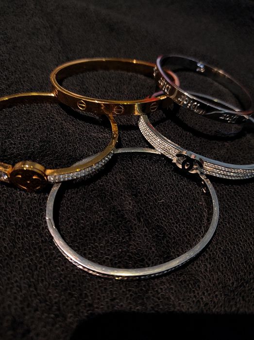 Brățări  aurii/argintii