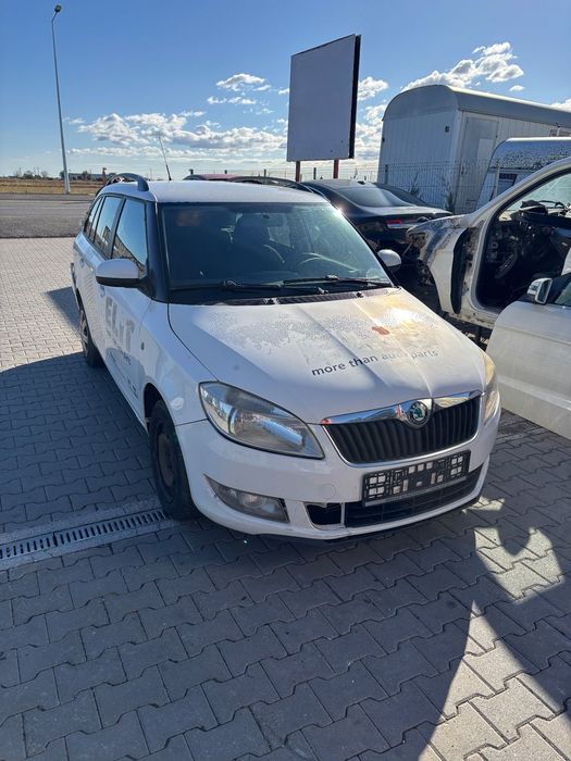 Dezmembram Skoda Fabia 1.6 TDI din 2013