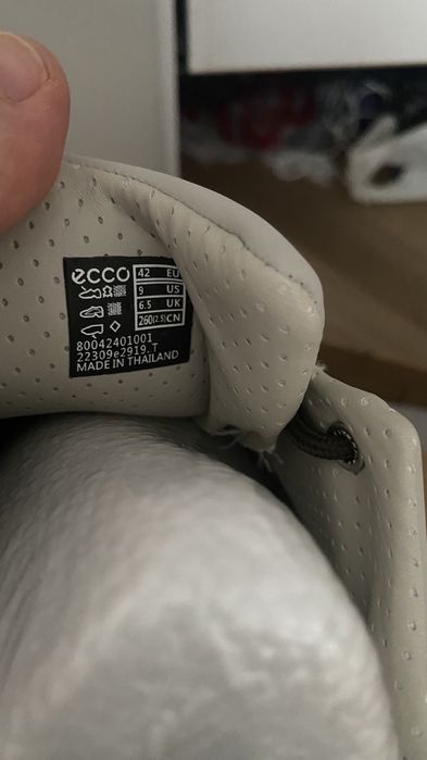 Кроссовки ecco 42 размер новый оригинал