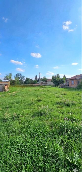 Парцел в село Поликраище