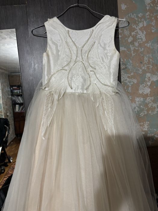 Бальное платье продам не дорого