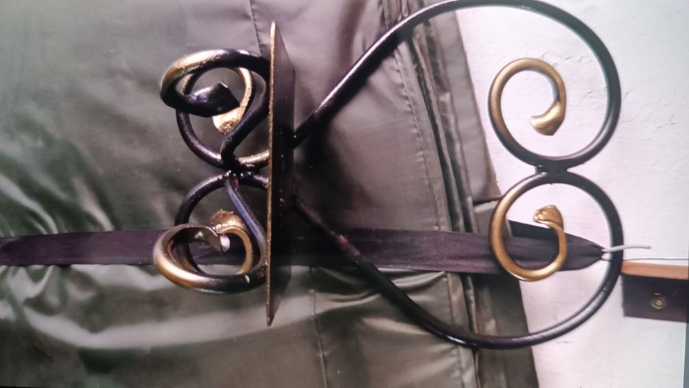 Полки для цветов