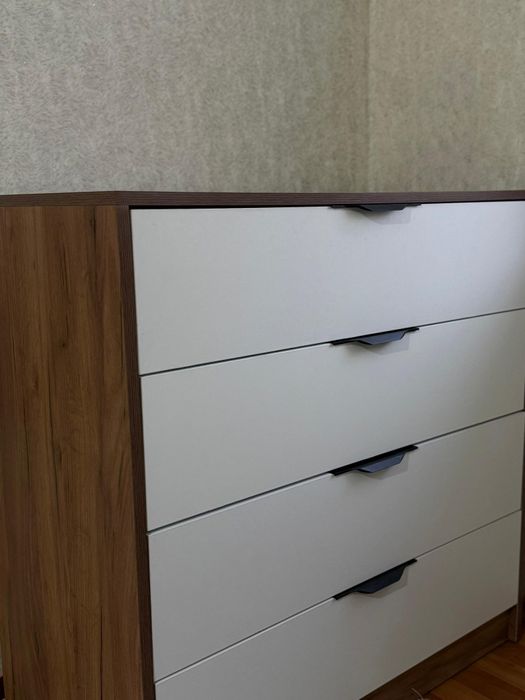 Есть в наличии комоды