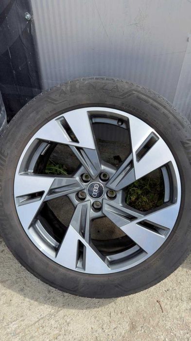 Jante Audi E-tron Q8 E-tron A4 A6 A8 255 50 20 vara Bridgestone Alenza dot 1922