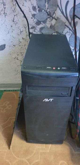 Дамашни камйутир сотилади