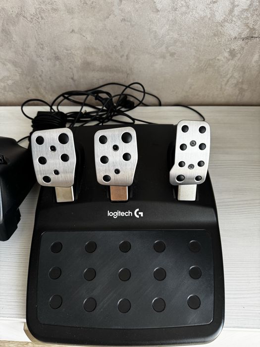 Volan Logitech g29