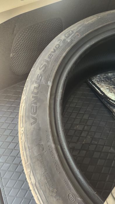 Hankook Ventus 255/45/R20