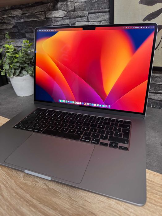 Vand laptop MacBook Air 15inch M2 256gb