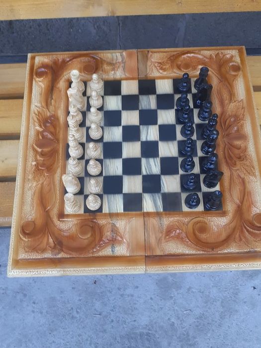 Продам шахматы кустарные